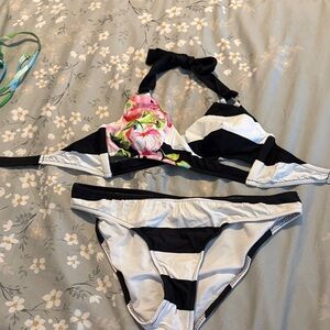 VENUS Black and White floral Bikini